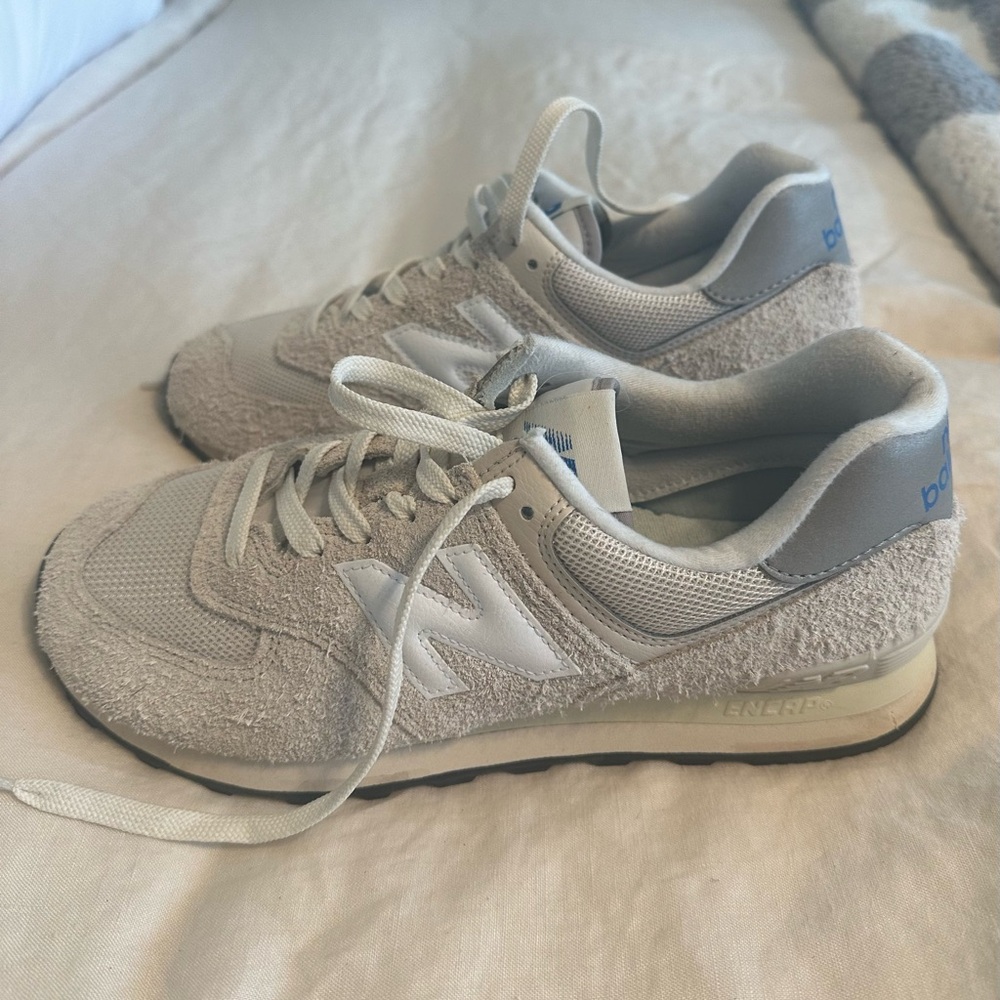 New Balance 574 Men's Size 8.5.